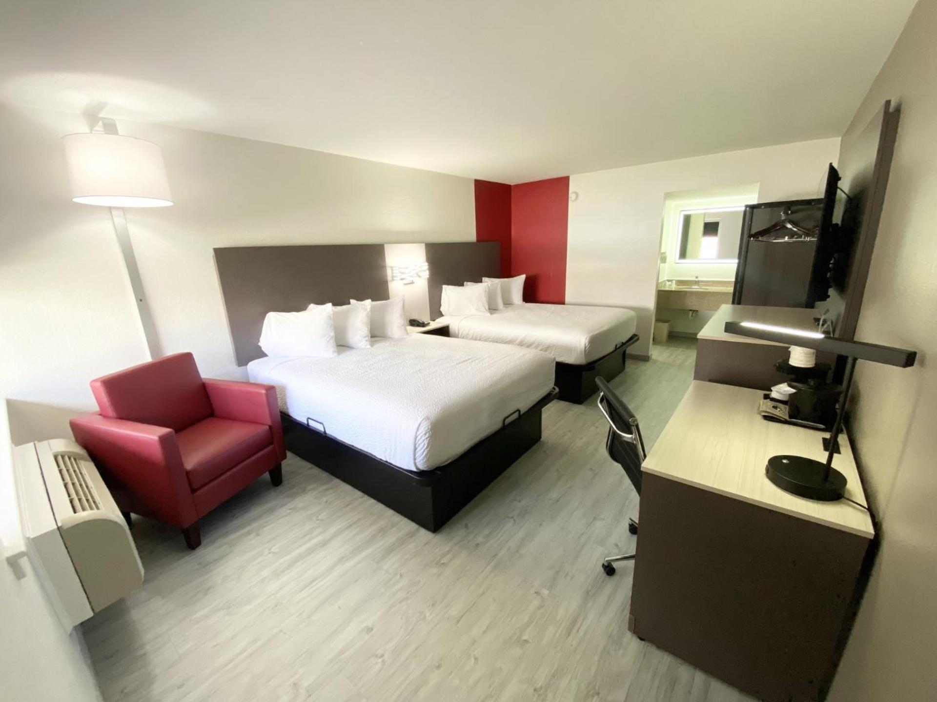 Hotel Ramada By Wyndham Tuscaloosa Exterior foto